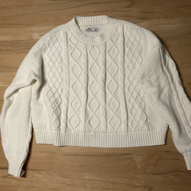 Hollister knitted sweater