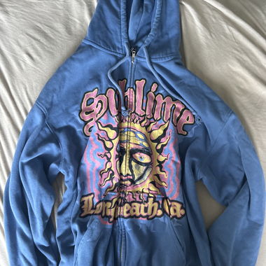 Blauer zip pulli