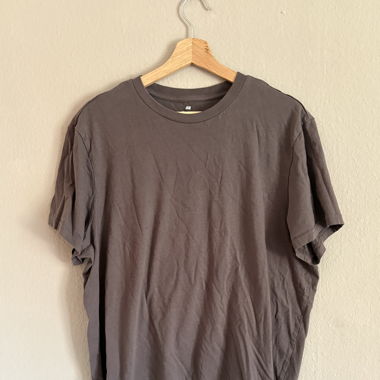 Graues T-shirt