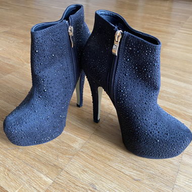 Schwarze Highheels mit Glitzer ✨