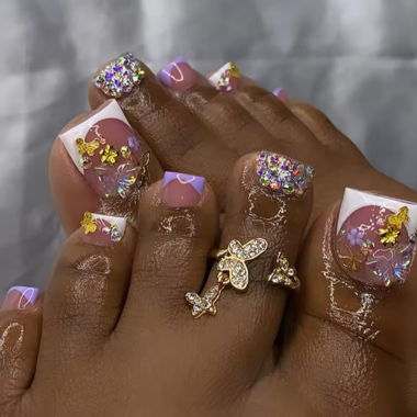 Extravagant press on nails