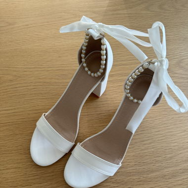 Brautschuhe