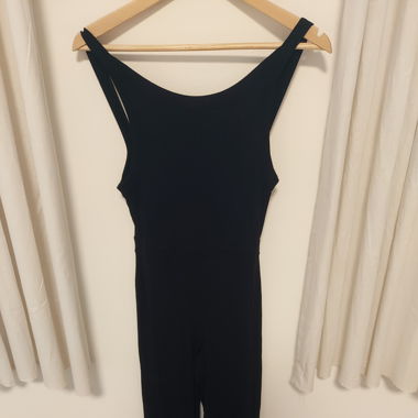 Schwarzer Jumpesuit 