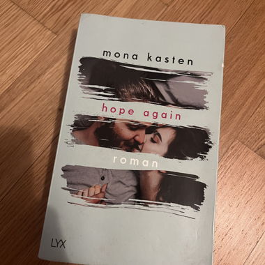 Book: Hope Again - Mona Kasten