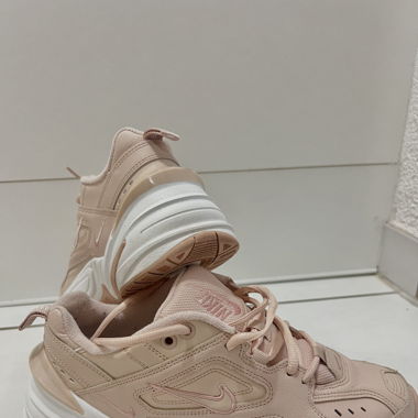 Nike M2K Tekno rose