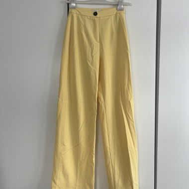 Bershka Stoffhose gelb