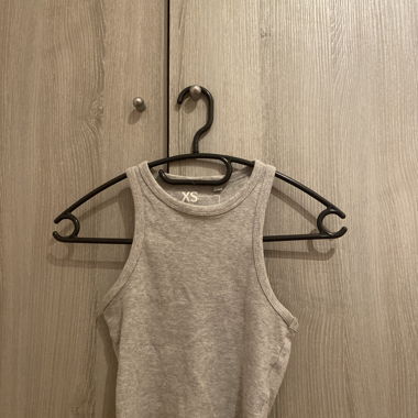 Top grigio carino