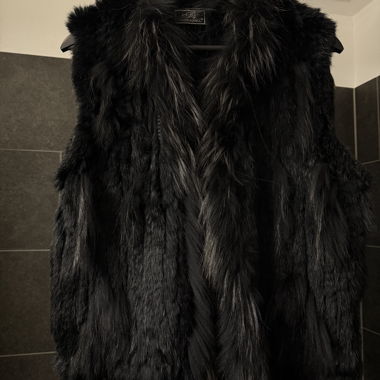 Rabbit-fur vest in black