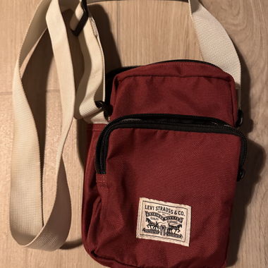 Levis body bag