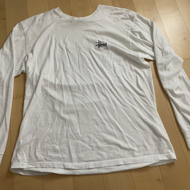 Pull Stüssy