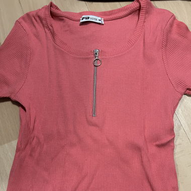 Pinkes top