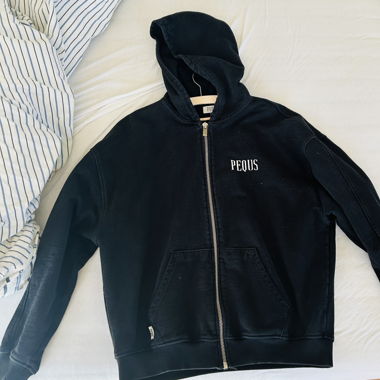 Pequs Zipper