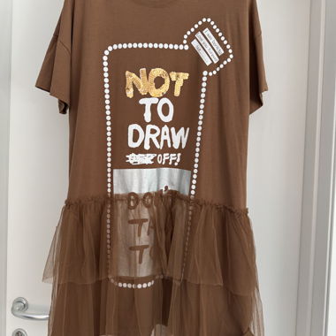 Braunes T-Shirt-Kleid mit Tüll