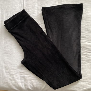 Pantaloni neri a zampa