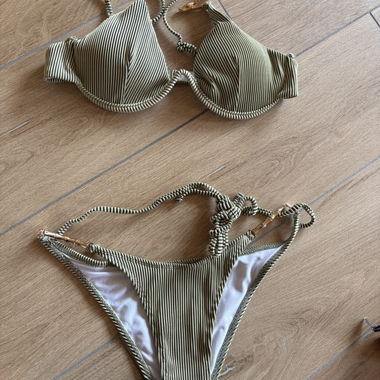 Bikini rayé olive