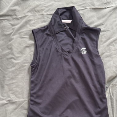 t-shirt sans manches d’équitation 