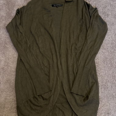 Cardigan en maille vert olive