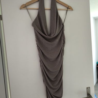 Robe à encolure dégagée Pull&Bear