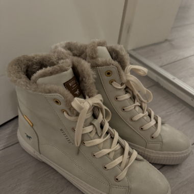 Mustang Winterschuhe Grösse 41