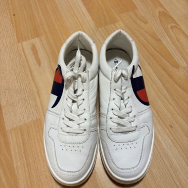 Champion sneakers