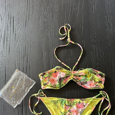 * Neuer* Bikini