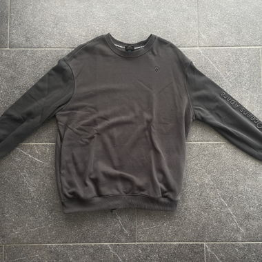 Maglione nero originale Oceans Apart