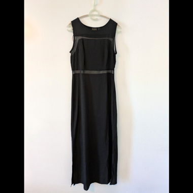 Robe en mesh noire