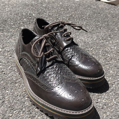 Chaussures à lacets brunes