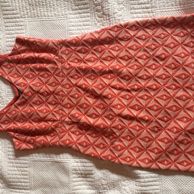 Robe à motifs corail