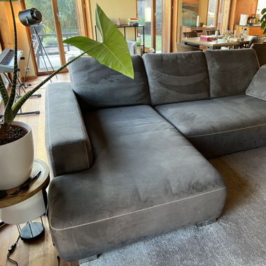 Wunderschönes Ausziehbares Sofa per Knopfdruck