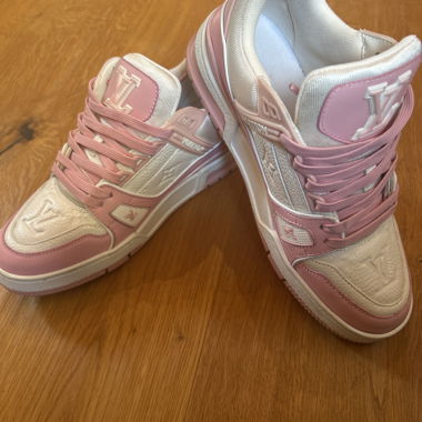 Louis vuitton pink weiss