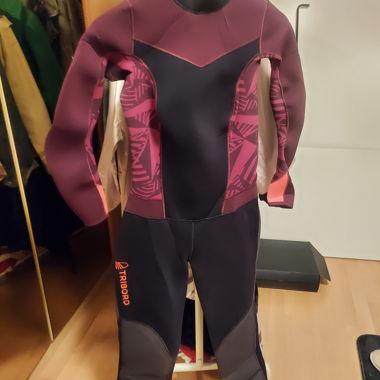 Muta in neoprene nuova Taglia M