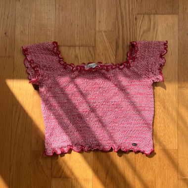 ruffled top