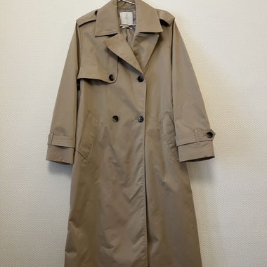 Trench coat 