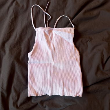 Lila rückenfreies Top von Bershka
