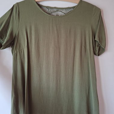 T-shirt with lace back