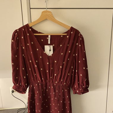 Kleid Rot