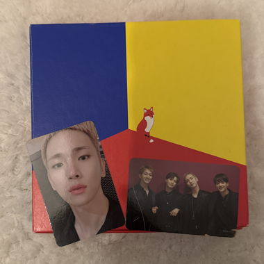 K-pop SHINEE