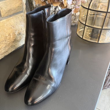 Stivaletti COSMOPARIS Petra in pelle nera taglia 40