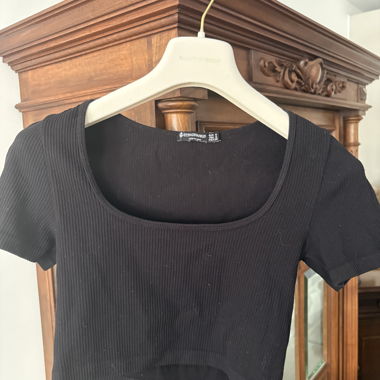 Black Cropped Top Stradivarius