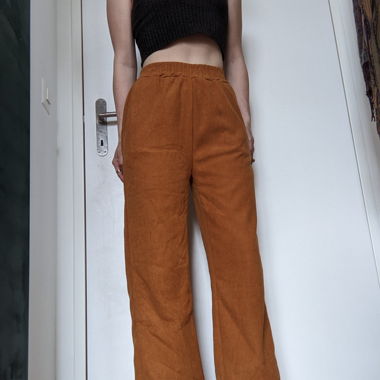 Pantaloni in velluto a coste con fodera in pile