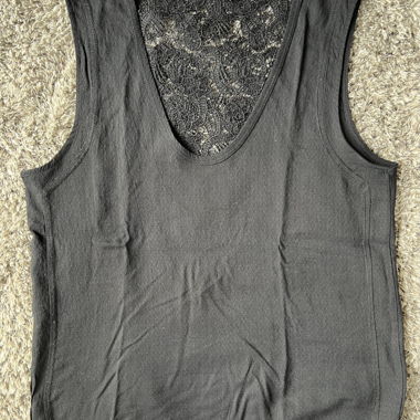 Schwarzes Spitzen-Ärmelloses Top