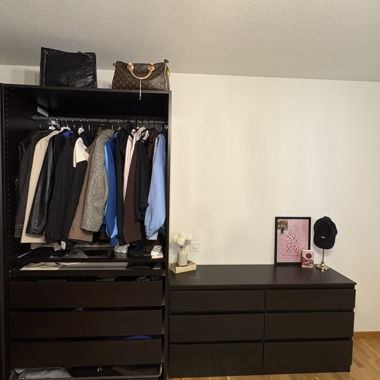 Combinaison d'armoire noire