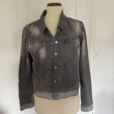 Graue Jeansjacke Levis