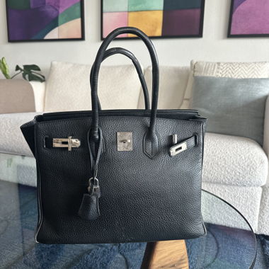Handtasche aus genarbtem Leder