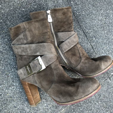 Suede heeled Cesare Paciotti boots 38 1/2