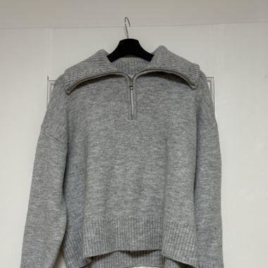 Pullover Grau 