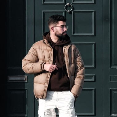 Helle braune Pufferjacke