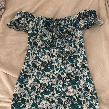 türkises kleid