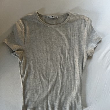 T-shirt gris Bershka
